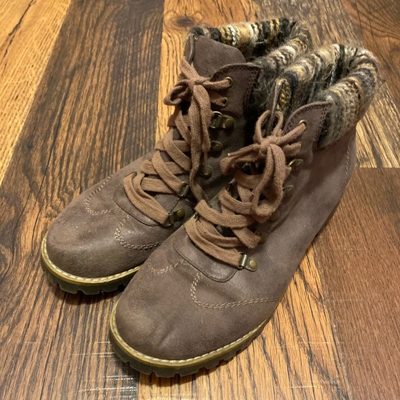 Ankle Boots - Picture 2 of 2